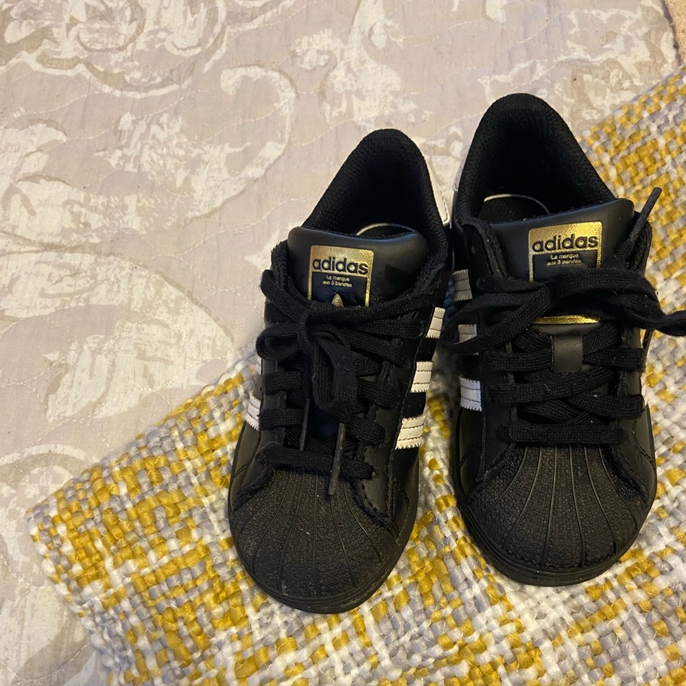 Adidas Superstar Shoes  Black & Gold Sneakers - Picture 4 of 5